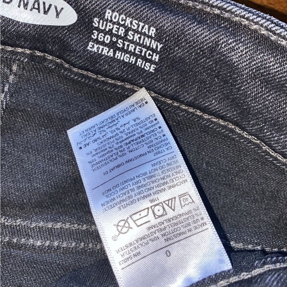 Women’s Black Rockstar Jeggings - Size 0 - Picture 3 of 3